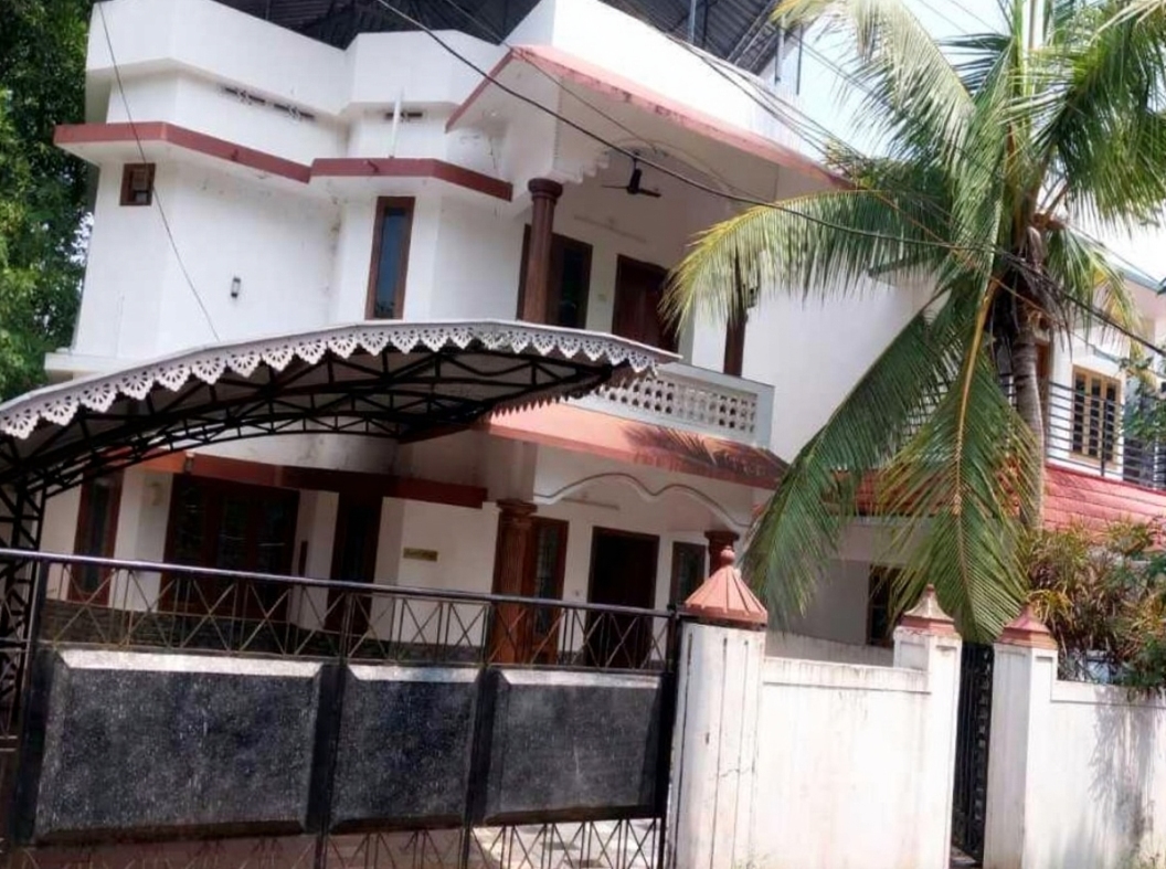 Residential House Villa for Sale Pannimattom, Kottayam town, Kottayam